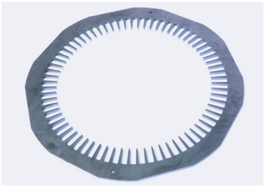 Бюджетный станок лазерной резки листа SMART 1-6 кВт Бюджетный станок лазерной резки листа SMART 1-6 кВт